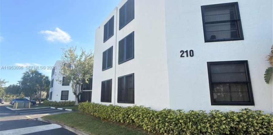 Condominio en Oakland Park, Florida, 2 dormitorios  № 2007973