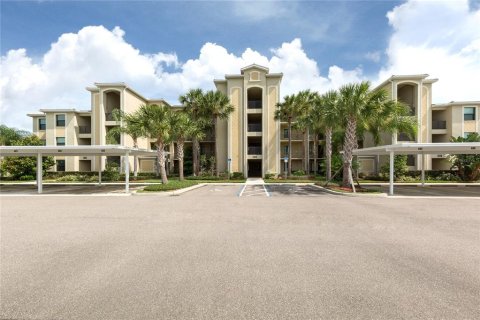 Copropriété à louer à Bradenton, Floride: 2 chambres, 120.49 m2 № 1903325 - photo 1