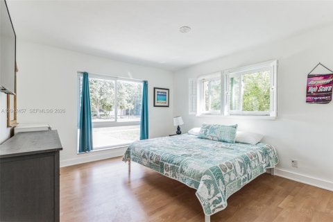 Villa ou maison à louer à Hollywood, Floride: 4 chambres, 224.92 m2 № 2252691 - photo 28