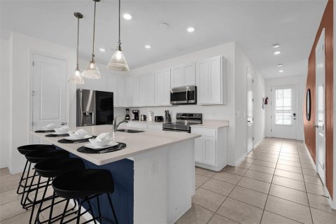 Touwnhouse à louer à Davenport, Floride: 3 chambres, 150.69 m2 № 2284051 - photo 12