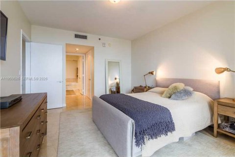 Condominio en alquiler en Miami Beach, Florida, 2 dormitorios, 130.06 m2 № 2006829 - foto 11