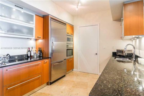 Condominio en alquiler en Miami Beach, Florida, 2 dormitorios, 130.06 m2 № 2006829 - foto 7