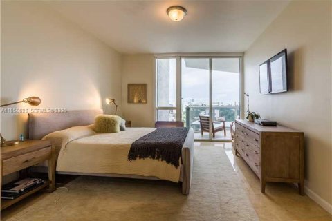 Condominio en alquiler en Miami Beach, Florida, 2 dormitorios, 130.06 m2 № 2006829 - foto 10