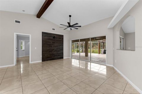 House in Punta Gorda, Florida 3 bedrooms, 195.65 sq.m. № 2291076 - photo 12
