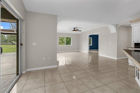 House in Punta Gorda, Florida 3 bedrooms, 195.65 sq.m. № 2291076 - photo 17