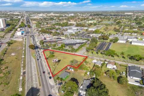 Terrain à vendre à Miami, Floride № 2048437 - photo 7
