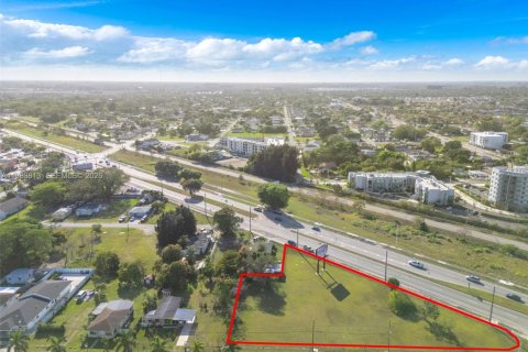 Terrain à vendre à Miami, Floride № 2048437 - photo 15