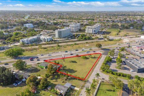 Terrain à vendre à Miami, Floride № 2048437 - photo 11