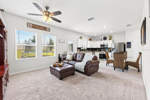 Villa ou maison à vendre à Groveland, Floride: 3 chambres, 155.7 m2 № 2224939 - photo 4