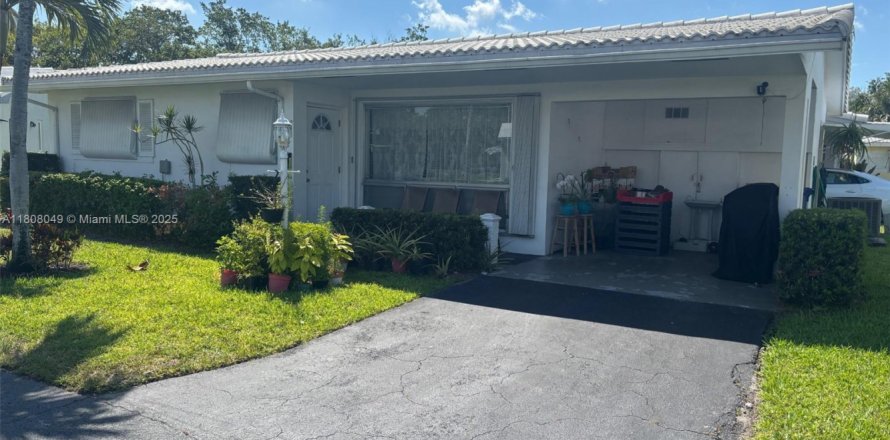 Condo in Hollywood, Florida, 2 bedrooms № 1959948