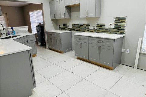 House in Ocala, Florida 4 bedrooms, 172.33 sq.m. № 2143031 - photo 18