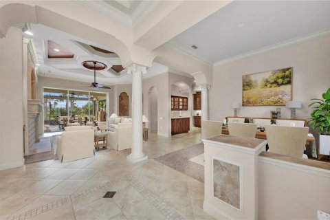 House in Sarasota, Florida 4 bedrooms, 451.88 sq.m. № 1719593 - photo 8