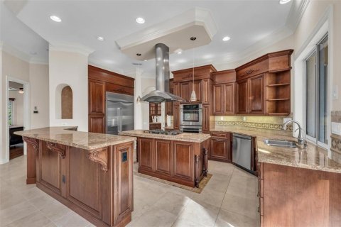 House in Sarasota, Florida 4 bedrooms, 451.88 sq.m. № 1719593 - photo 22