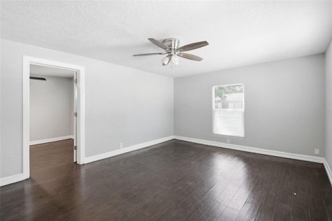 House in Tampa, Florida 2 bedrooms, 89.65 sq.m. № 2110930 - photo 27