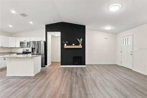 Casa en venta en Orange City, Florida, 3 dormitorios, 115.66 m2 № 2386311 - foto 8