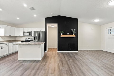 Casa en venta en Orange City, Florida, 3 dormitorios, 115.66 m2 № 2386311 - foto 11