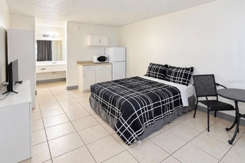Condo in Orlando, Florida, 1 bedroom  № 2371534