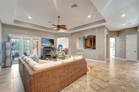 House in Sarasota, Florida 4 bedrooms, 322 sq.m. № 1895154 - photo 7