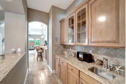 House in Sarasota, Florida 4 bedrooms, 322 sq.m. № 1895154 - photo 14
