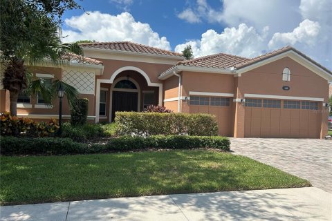 House in Sarasota, Florida 4 bedrooms, 322 sq.m. № 1895154 - photo 1
