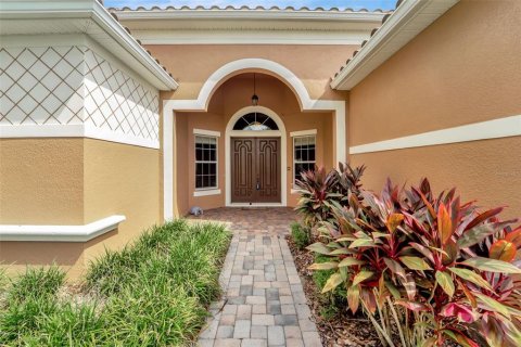 House in Sarasota, Florida 4 bedrooms, 322 sq.m. № 1895154 - photo 5