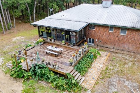 House in Melrose, Florida 5 bedrooms, 250.84 sq.m. № 1797749 - photo 26