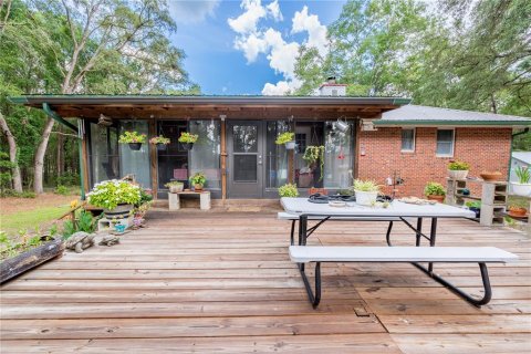 House in Melrose, Florida 5 bedrooms, 250.84 sq.m. № 1797749 - photo 24