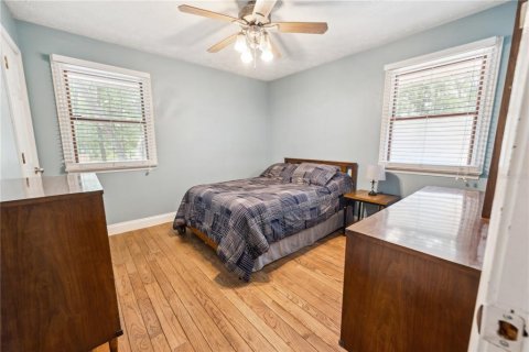 House in Melrose, Florida 5 bedrooms, 250.84 sq.m. № 1797749 - photo 18