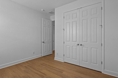 Casa en venta en Orlando, Florida, 4 dormitorios, 176.51 m2 № 1680123 - foto 19