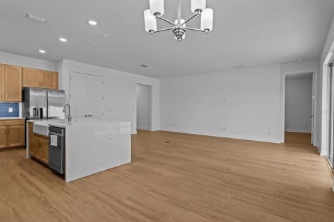 Casa en venta en Orlando, Florida, 4 dormitorios, 176.51 m2 № 1680123 - foto 8