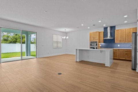 Casa en venta en Orlando, Florida, 4 dormitorios, 176.51 m2 № 1680123 - foto 7