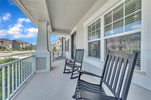 House in Wesley Chapel, Florida 4 bedrooms, 297.38 sq.m. № 1827766 - photo 6