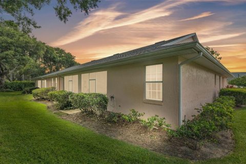 House in Winter Haven, Florida 3 bedrooms, 141.77 sq.m. № 1796686 - photo 3