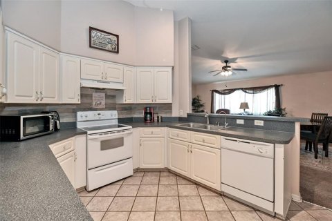 House in Ocala, Florida 3 bedrooms, 188.87 sq.m. № 1791777 - photo 15