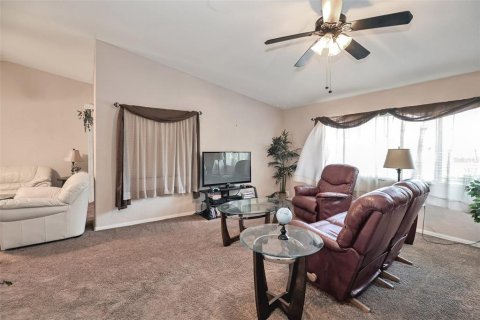 House in Ocala, Florida 3 bedrooms, 188.87 sq.m. № 1791777 - photo 5