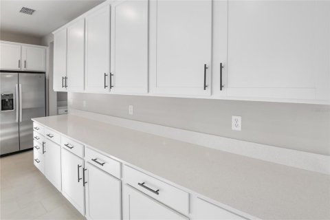 House in Mount Dora, Florida 4 bedrooms, 281.49 sq.m. № 1509542 - photo 4