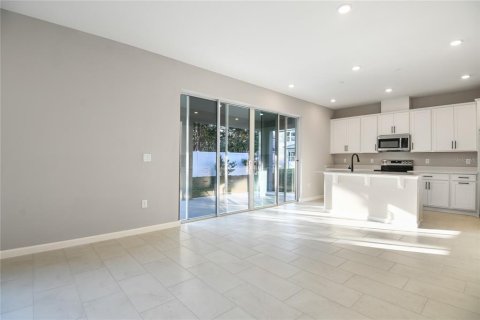 House in Mount Dora, Florida 4 bedrooms, 281.49 sq.m. № 1509542 - photo 7