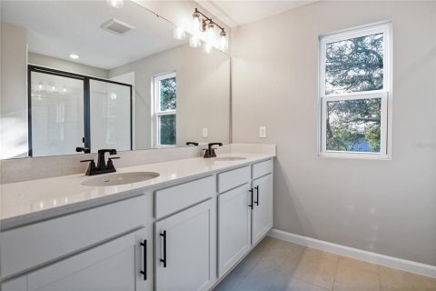 House in Mount Dora, Florida 4 bedrooms, 281.49 sq.m. № 1509542 - photo 15