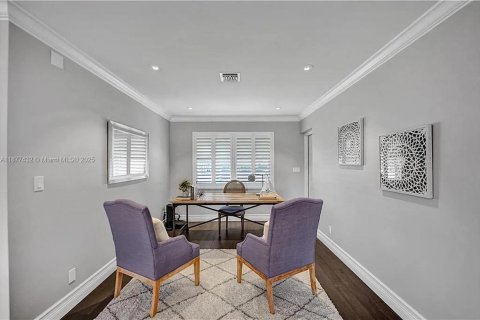 House in Wilton Manors, Florida 3 bedrooms, 189.15 sq.m. № 1928075 - photo 8