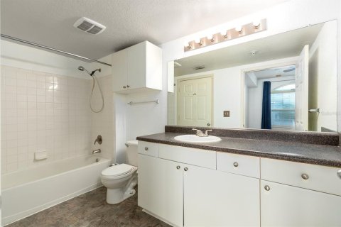 Condo in Orlando, Florida, 1 bedroom  № 1780830 - photo 23