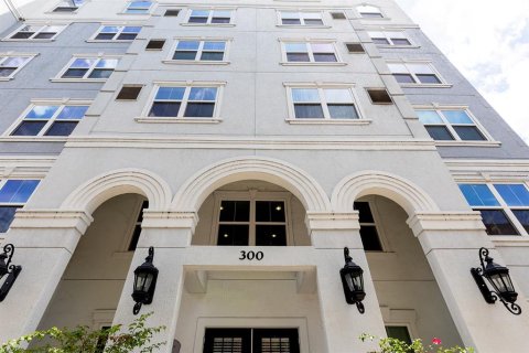 Condo in Orlando, Florida, 1 bedroom  № 1780830 - photo 6