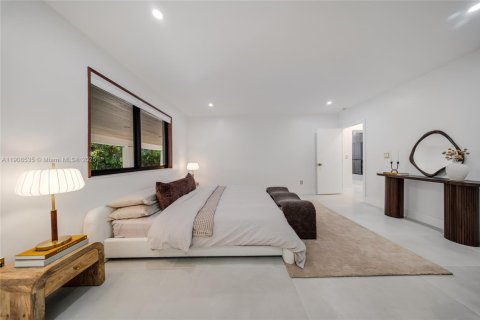 Villa ou maison à vendre à Miami, Floride: 4 chambres, 187.66 m2 № 1964591 - photo 30