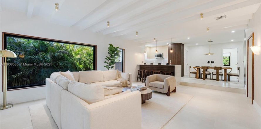 Villa ou maison à Miami, Floride 4 chambres, 187.66 m2 № 1964591