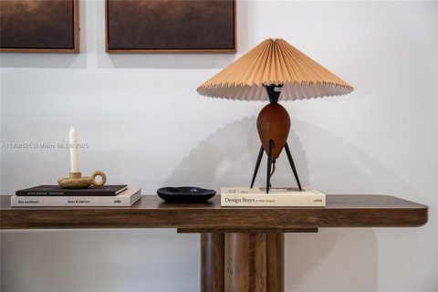 Villa ou maison à vendre à Miami, Floride: 4 chambres, 187.66 m2 № 1964591 - photo 27