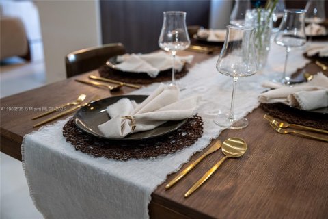 Villa ou maison à vendre à Miami, Floride: 4 chambres, 187.66 m2 № 1964591 - photo 19