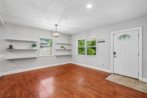 Villa ou maison à vendre à Tampa, Floride: 3 chambres, 145.48 m2 № 2234046 - photo 8