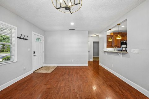 Villa ou maison à vendre à Tampa, Floride: 3 chambres, 145.48 m2 № 2234046 - photo 4