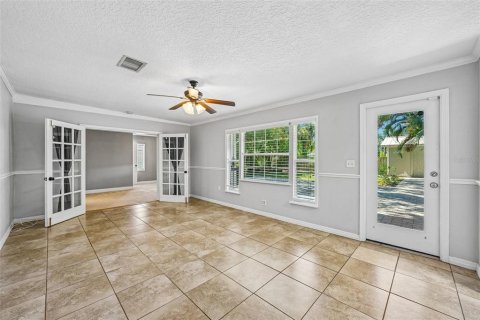 Villa ou maison à vendre à Tampa, Floride: 3 chambres, 145.48 m2 № 2234046 - photo 23
