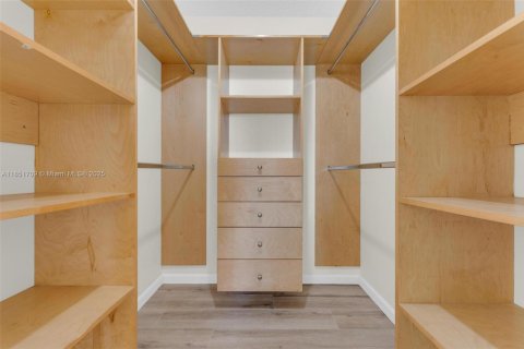 Condo in Aventura, Florida, 3 bedrooms  № 1858940 - photo 29