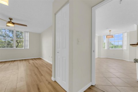 Condo in Aventura, Florida, 3 bedrooms  № 1858940 - photo 19